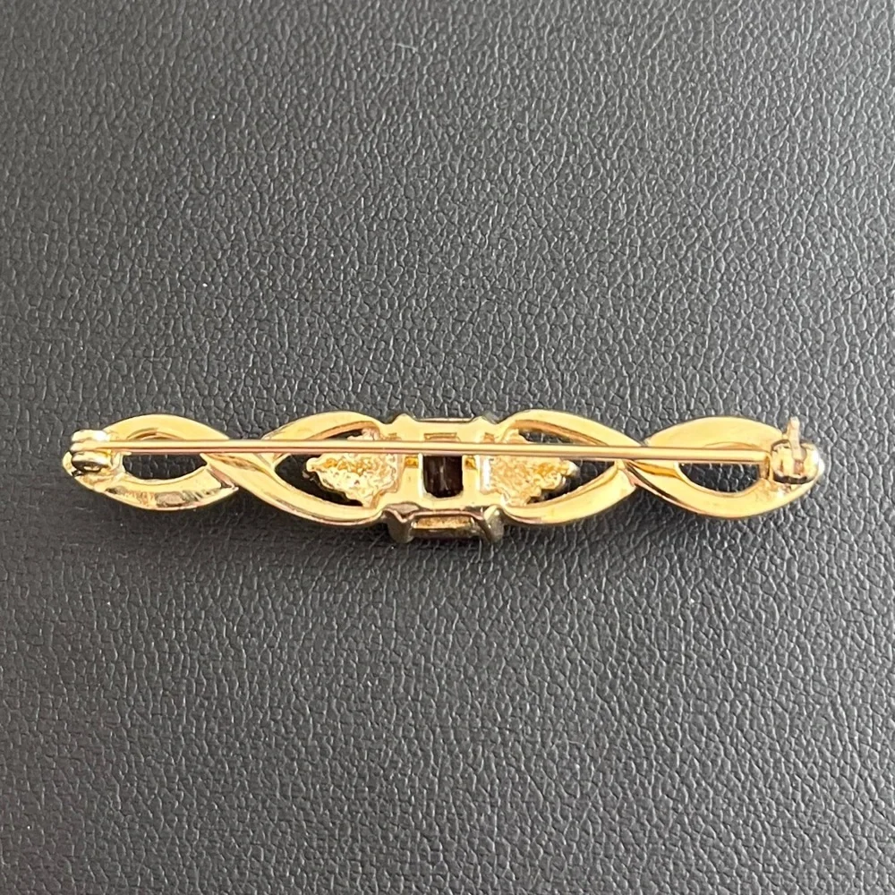 Vintage Goldtone Infinity Purple and White Crystal Pin Brooch
